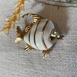 Vintage gold toned and ivory enameled striped angel fish brooch